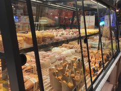 -爱达乐面包生日蛋糕(旭海时代广场店)