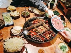 -周小明火锅(黑金冠社区店)