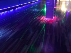 -奔马滚轴溜冰场