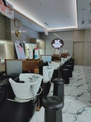-Meng Lang 梦郎白金店