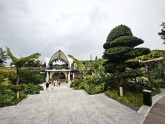 -茅草房·河畔园林火锅