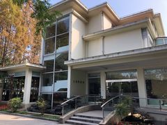 -上海怡沁园度假酒店