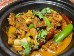 -老滇山寨•云南特色菜•地方菜•民族风情歌舞表演(金碧店)