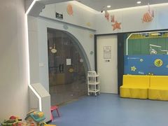 -极橙儿童齿科矫正中心(奥城店)