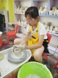-泥娃娃DIY陶吧(易生活购物公园店)