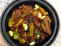 -江城燕子大排档(江汉路步行街店)