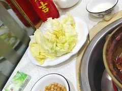 -渝君重庆火锅(嘉宾路店)