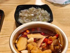 秘制凤爪-月半小炉焖烤