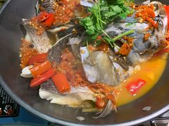 老坛剁椒蒸鱼头-俏九州·小炒黄牛肉(华润万象汇店)