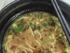 -花溪巷牛肉粉(泉城路店)