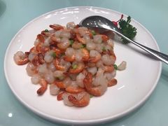 手剥凤尾河虾仁-新吉士·上海菜(浦东LCM置汇旭辉店)