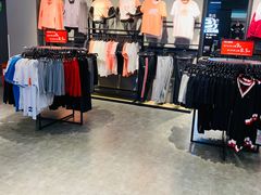 -SKECHERS 斯凯奇(上海国际时尚中心店)