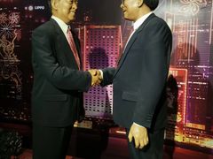 -金石蜡像馆