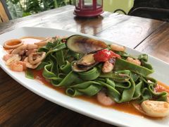 海鲜手工菠菜面-喜洲吧·江畔老船厂·庭院餐厅(喜临院店)
