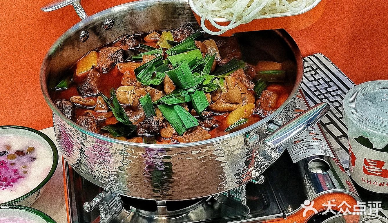 南昌首家臭豆腐肥肠牛蛙锅✨太“香”了‼️