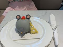 -Fridi Patisserie Cafe