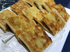 牛肉饼-乡村馕坑肉·烧烤·新疆菜·本地人更爱吃(阿勒泰首店)