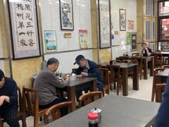 大堂-胡家包子·清真(大众巷店)