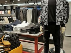 -H&M(鹏欣水游城店)