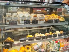 面包甜点陈列柜-BLAQ咖啡(骏豪店)