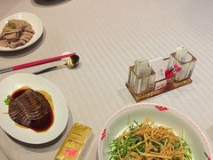 -品悦酒店(三林古镇店)