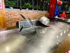 -悦巷海鲜自助铁板烧(秦皇东大街店)