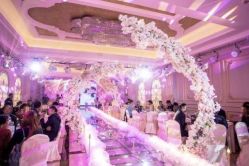 点击看大图 -甘井子区冠豪主题婚礼酒店宴会厅(机场店)