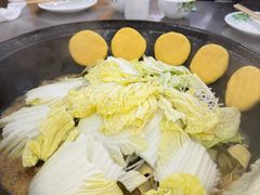 -屯老二农家铁锅炖·行业领军者(梅江店)