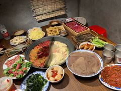 -萍姐火锅·公路夜市(武汉首店)