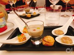 -La Villa French Restaurant