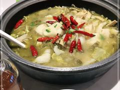 -渝是乎酸菜鱼·川渝小炒(新世界百货望京店)