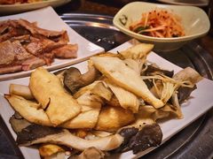 烤蘑菇-六七八韩式烤肉·韩国料理(上杭路店)