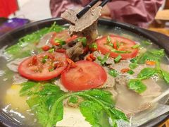 -乡土特色.冷锅鱼.牦牛肉汤锅