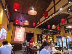 -富正毅三下锅·湘西韵味(天门山索道店)