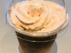 绯红白摩卡-瑞幸咖啡(绿地新都会9号楼店)