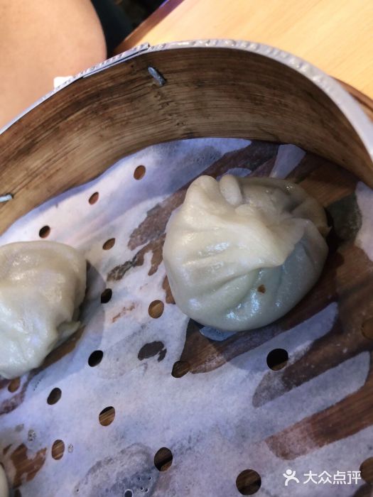 鸡鸣汤包(罗廊巷店)蟹黄汤包图片