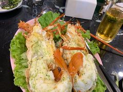 -J Daeng Seafood
