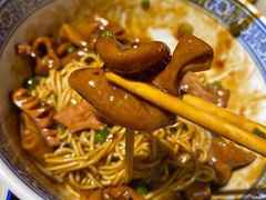 汁水诱人的大肠-沪西老弄堂面馆(定西路店)