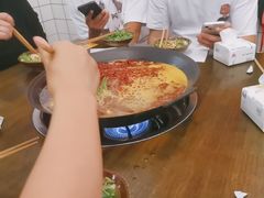 -黄潇洒老火锅(九眼桥宏济巷店)