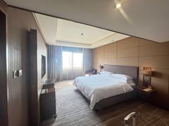 -昆明中心皇冠假日酒店