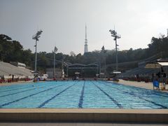 -越秀山游泳场