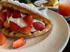 -ROAST coffee & eatery