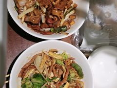 生炒黄牛肉面-寻裕记·现炒浇头面(人民广场店)