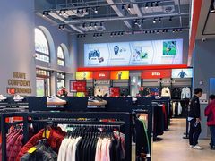 -PUMA品牌自营折扣店(苏州比斯特购物村店)