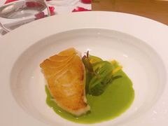 香煎银鳕鱼配香草蛤蜊黄油汁-蝶舍·MAISON PAPILLON