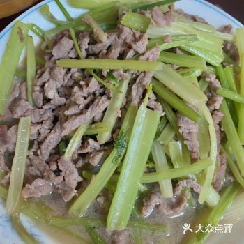 这种是那种腌制的球菜！放在面上面吃很不错