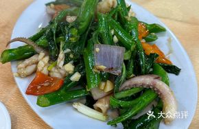 Bok Choy Stir-fried with Fresh Squid