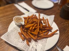 -1886德国汽车餐厅(外滩十六铺码头店)