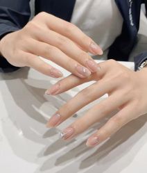 -初瞳专营美睫美甲