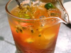 姚YAO鲜果乌龙茶-姚姚酸菜鱼·金戈戈香港豉油鸡(喜荟城联名店)